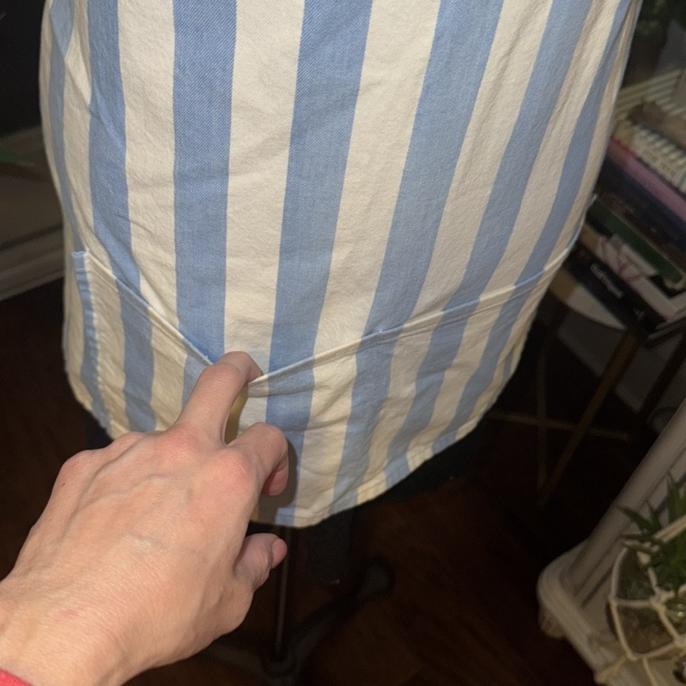 Blue & white Apron vertical striped apron two front pockets tie back one size - Picture 6 of 12